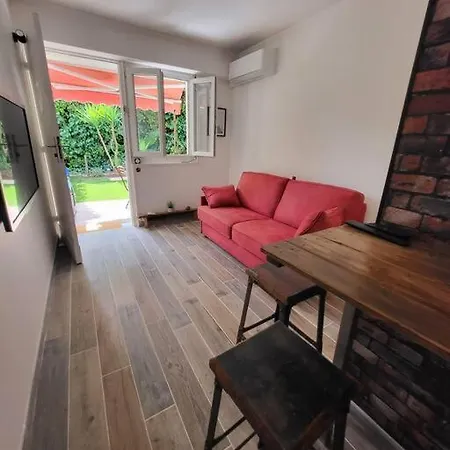 Studio Rez De Jardin