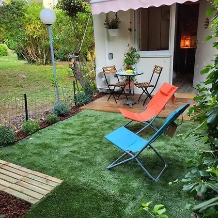 Studio Rez De Jardin Apartment *